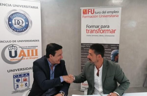 Formación Universitaria y DQ Agencia Universitaria renuevan su convenio de colaboración