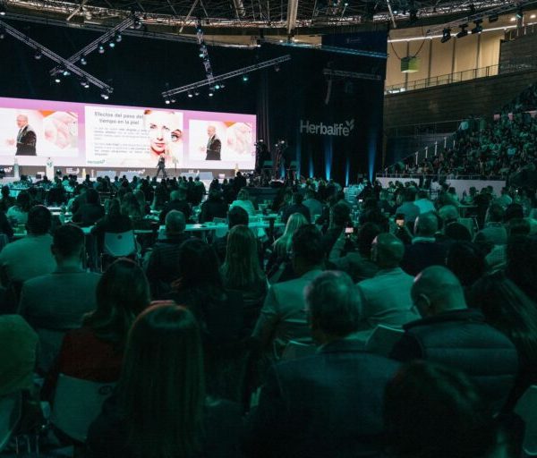 Herbalife Conquista Madrid en Su Gran Encuentro Anual